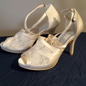 Lace wedding shoes sz 40